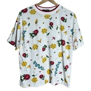 Outback Red Vintage Floral Garden T-Shirt - Size L